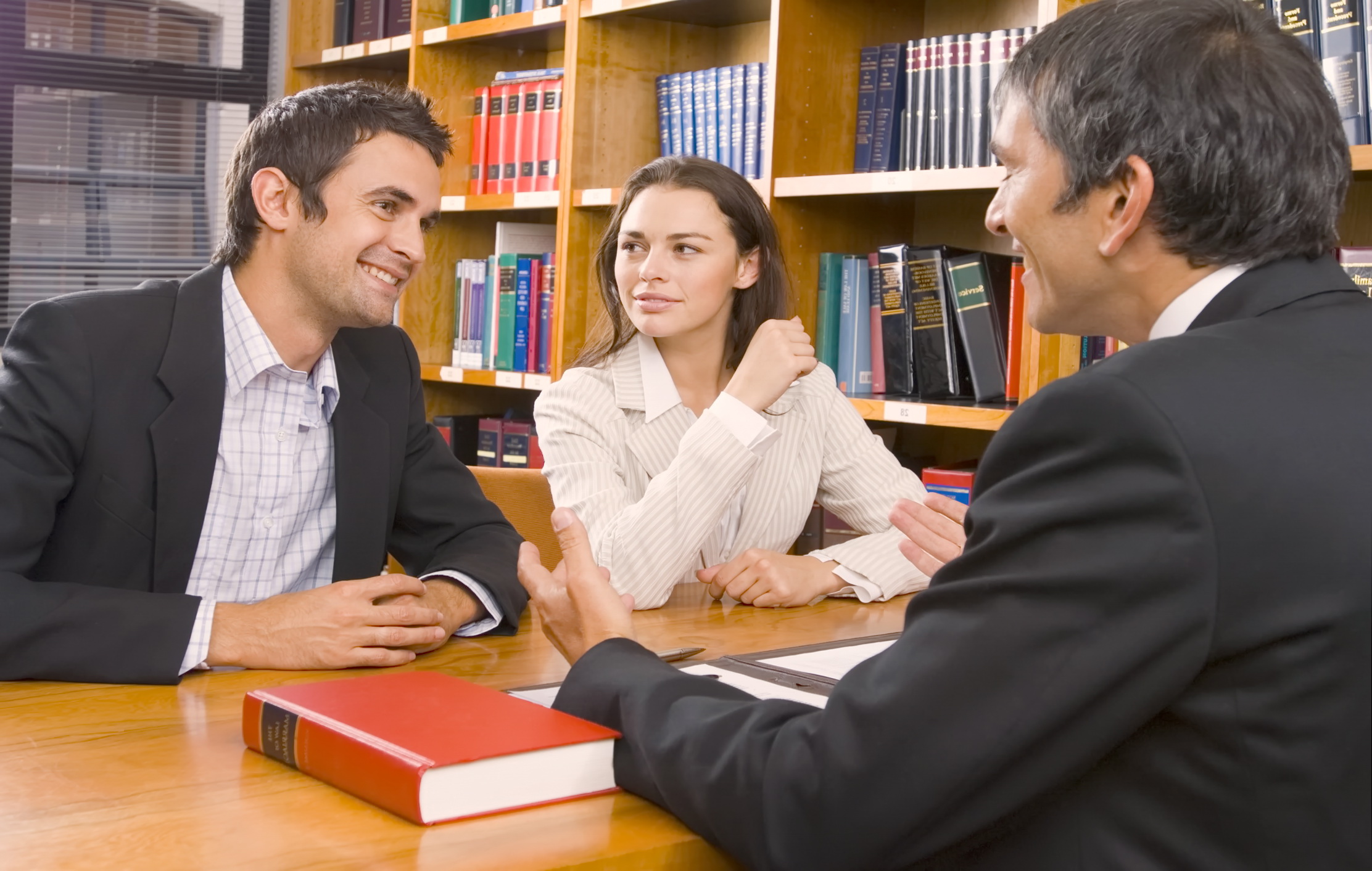 yurist konsultant obladaet unikalnymi znaniyami